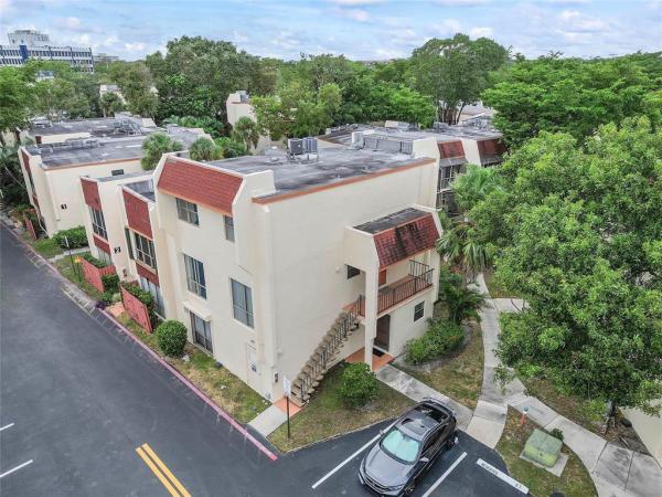 Raintree Forest, 301 N Pine Island Rd #107, Plantation, Florida 33324, image 2