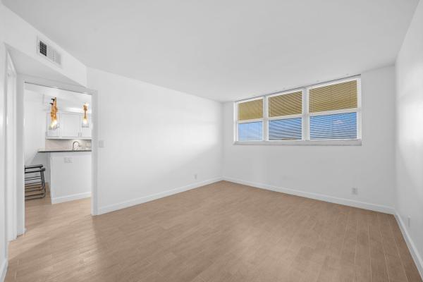 Cross Fox, 5321 NE 24th Ter #506A, Fort Lauderdale, Florida 33308, image 2