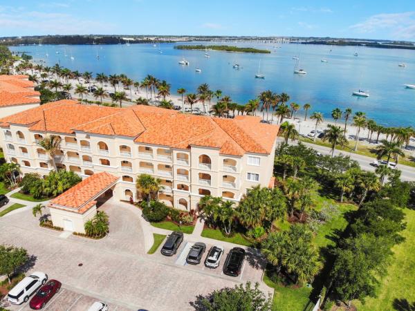 Harbour Isle West, 36 Harbour Isle Dr #205, Fort Pierce, Florida 34949, image 1