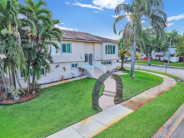 Nova Homes, 7908 NW 40th St, Davie, Florida 33024, image 2
