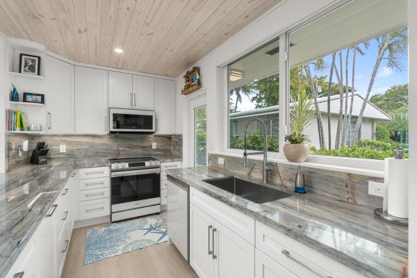 3211 SE 11th St #3E, Pompano Beach, Florida 33062, image 1