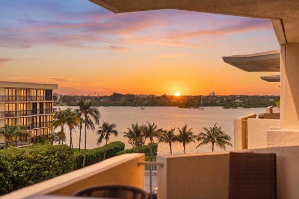 Carlyle House, 2773 S Ocean Blvd #5140, Palm Beach, Florida 33480, image 1