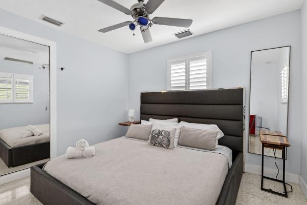 Shorewood, 1123 SE 2nd Ave, Deerfield Beach, Florida 33441, image 1