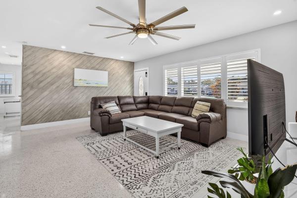 Shorewood, 1123 SE 2nd Ave, Deerfield Beach, Florida 33441, image 3