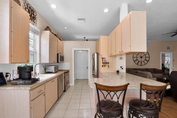 Sun Terrace At Lake Catherine, 1071 Bedford Ave, Palm Beach Gardens, Florida 33403, image 3