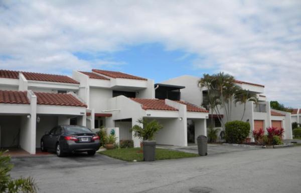 Courts Of Inverrary, 6563 Racquet Club Dr #124, Lauderhill, Florida 33319, image 1