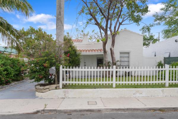 Southboro Park, 625 Selkirk St, West Palm Beach, Florida 33405, image 1