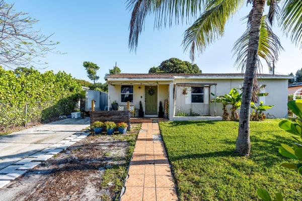 1110 14th Ct S, Lake Worth, Florida 33460, image 1