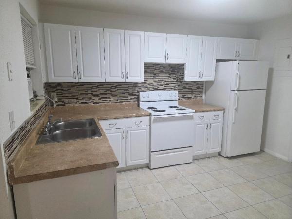 Melrose Park, 3800 SW 2nd Ct #1-6, Fort Lauderdale, Florida 33312, image 2