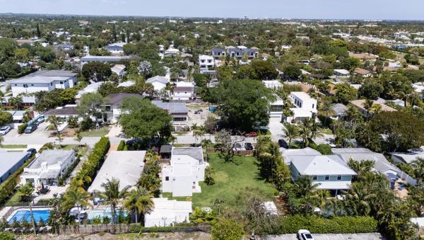 Dell Park, 222 NE 9th St, Delray Beach, Florida 33444, image 1