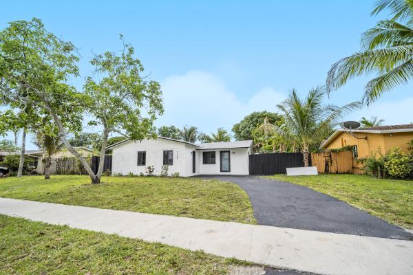 Lauderdale North Park, 7708 SW 9th St, North Lauderdale, Florida 33068, image 2