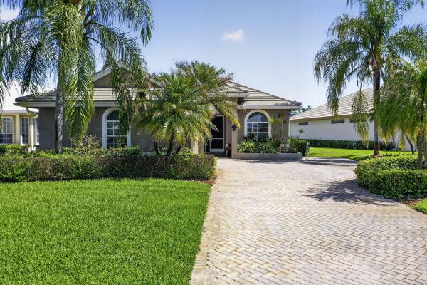 Meadowood Golf & Tennis Club, 9434 Poinciana Ct, Fort Pierce, Florida 34951, image 2