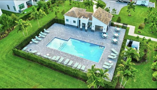 Polo Legacy, 8719 Antarus Dr, Lake Worth, Florida 33467, image 2