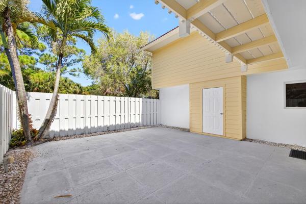 Sea Brook Place, 246 Seabreeze Cir, Jupiter, Florida 33477, image 1