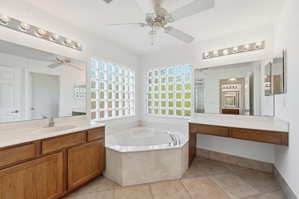 Thousand Oaks, 1275 Rosegate Blvd, Riviera Beach, Florida 33404, image 3
