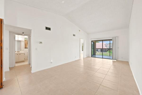 Lake Windwood, 2600 Greenwood Ter #201, Boca Raton, Florida 33431, image 1