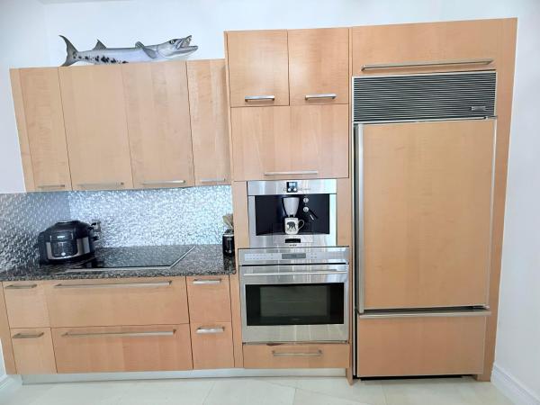 Tdr Tower 3, 15811 Collins Ave #4307, Sunny Isles Beach, Florida 33160, image 1