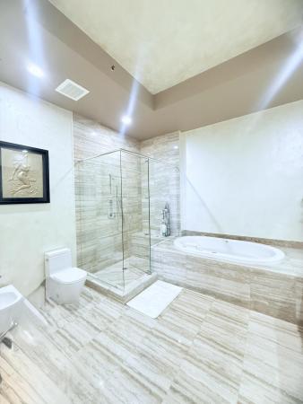 Tdr Tower 3, 15811 Collins Ave #4307, Sunny Isles Beach, Florida 33160, image 2