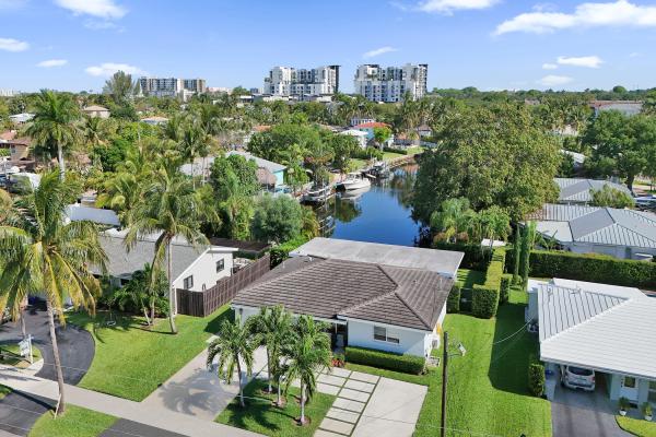Garden Isles, 381 SE 3rd St, Pompano Beach, Florida 33060, image 2