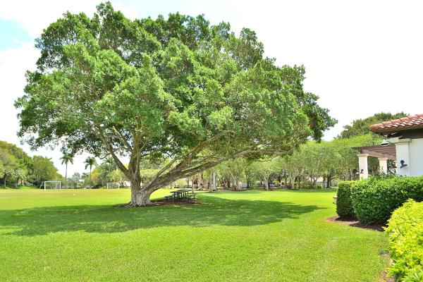 Magnolia Ridge, 4361 Dogwood Cir, Weston, Florida 33331, image 2