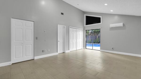 Sierra Del Mar, 7659 Sierra Ter W, Boca Raton, Florida 33433, image 2