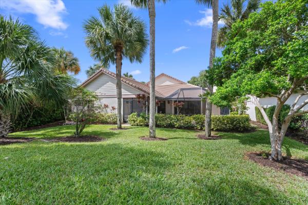 Crosswinds At Jonathan's Landing, 16997 Freshwind Cir, Jupiter, Florida 33477, image 2