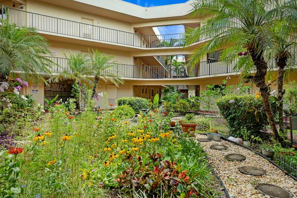 Seagrape At Las Verdes, 5160 Las Verdes Cir #117, Delray Beach, Florida 33484, image 1