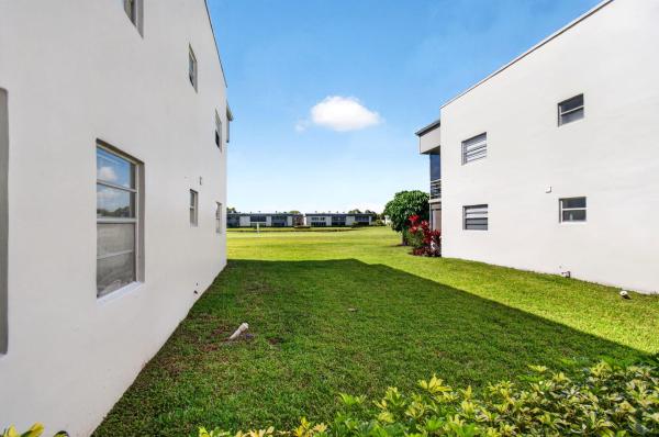 167 Normandy D, Delray Beach, Florida 33484, image 3