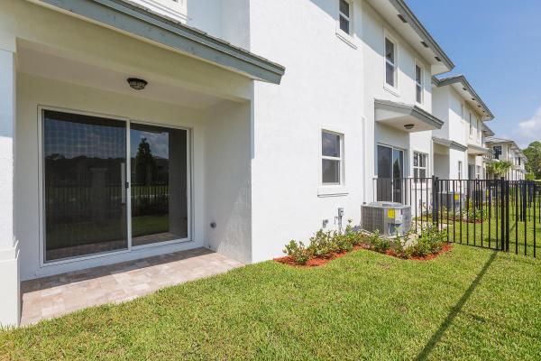 In The Pines, 6979 Pines Cir #35, Coconut Creek, Florida 33073, image 2