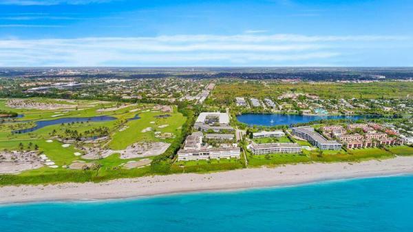 The Greenbrier, 50 Celestial Way #310, Juno Beach, Florida 33408, image 2