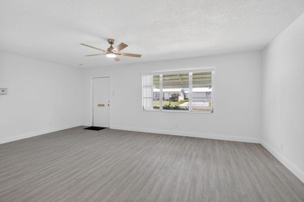 Palm Beach Leisureville, 703 SW 18th St, Boynton Beach, Florida 33426, image 2
