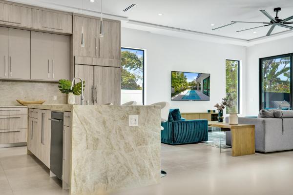 Dell Park, 239 NE 11th St #2, Delray Beach, Florida 33444, image 2