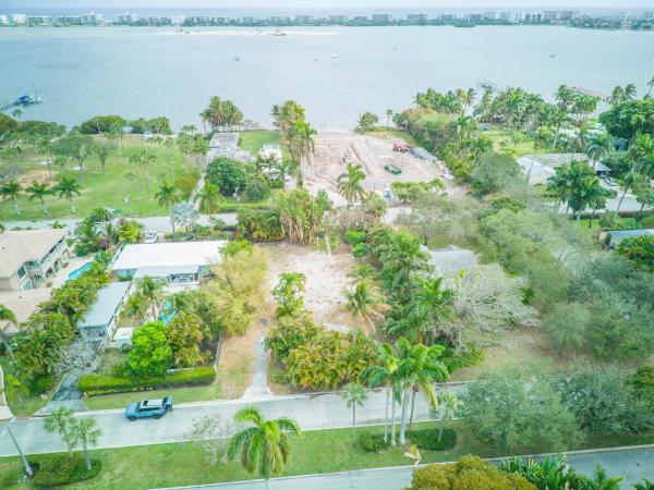 1118 S Palmway, Lake Worth, Florida 33460, image 1