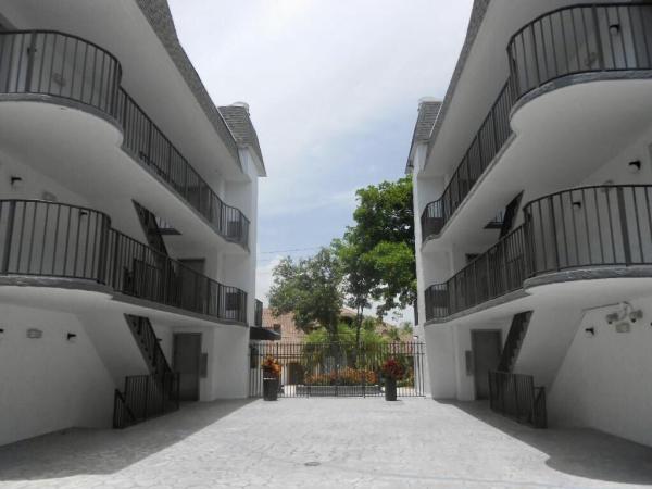 Top Of The Mile, 4013 N Ocean Dr #109, Lauderdale By The Sea, Florida 33308, image 2