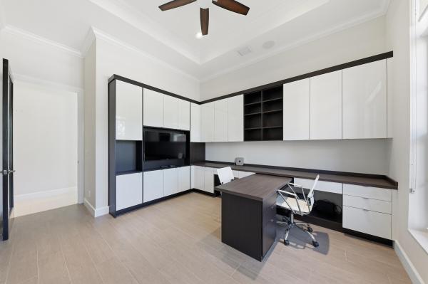 Pinewood Of Wellington, 13550 Greentree Trl, Wellington, Florida 33414, image 2