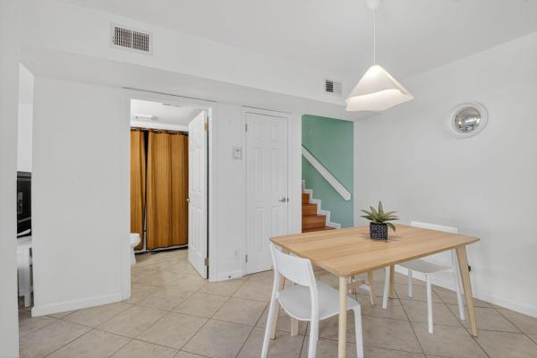 Banyan Lake, 8057 Severn Dr #A, Boca Raton, Florida 33433, image 3