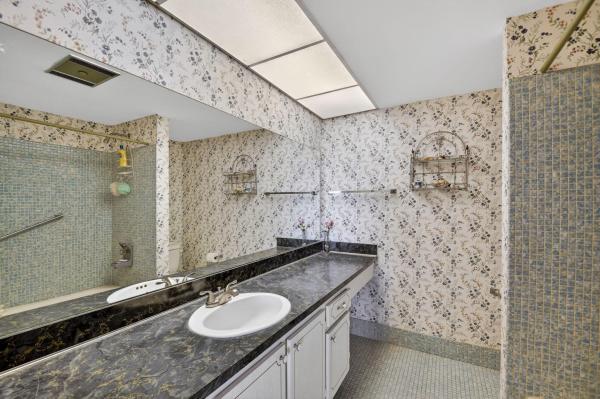 202 Wellington D, West Palm Beach, Florida 33417, image 1