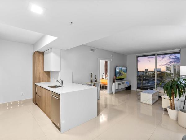 Venture At Aventura East, 18800 NE 29th Ave #704, Aventura, Florida 33180, image 3