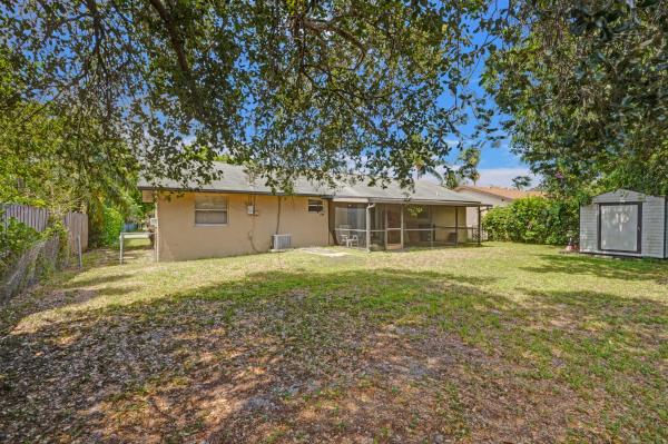Floral Park Lantana, 2886 Floral Rd, Lake Worth, Florida 33462, image 2