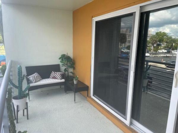 Lauderdale Tower, 2900 NE 30th St #B-2, Fort Lauderdale, Florida 33306, image 1