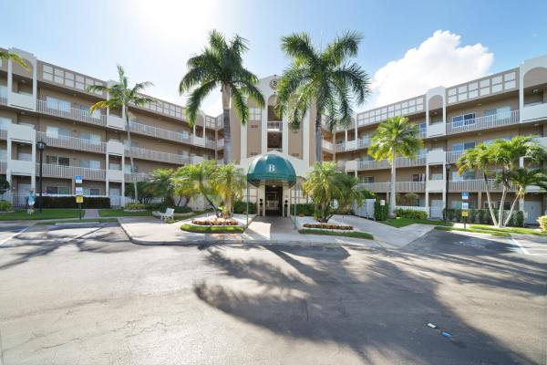 Southampton, 7623 Southampton Ter #113, Tamarac, Florida 33321, image 2