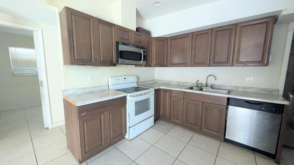 490 Tulip Tree Dr, Lake Worth, Florida 33462, image 1
