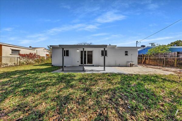 Palm Lane Villa, 6661 Evans St, Hollywood, Florida 33024, image 3