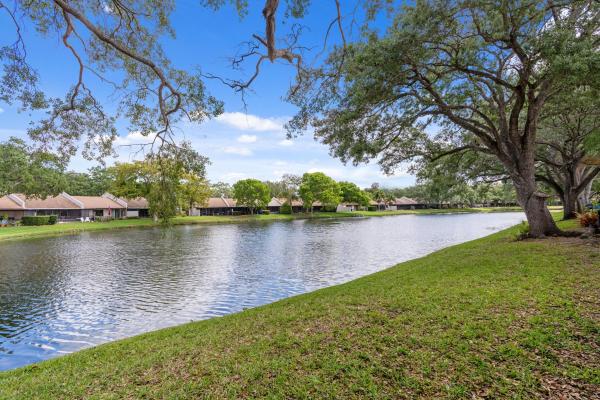 East Lakes Townhomes, 9709 NW 16th St, Pembroke Pines, Florida 33024, image 2