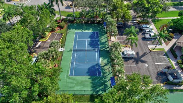 Sandpiper Landing, 5133 Heron Pl, Coconut Creek, Florida 33073, image 2