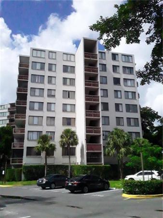 Inverrary Gardens, 4222 Inverrary Blvd #4109, Lauderhill, Florida 33319, image 3