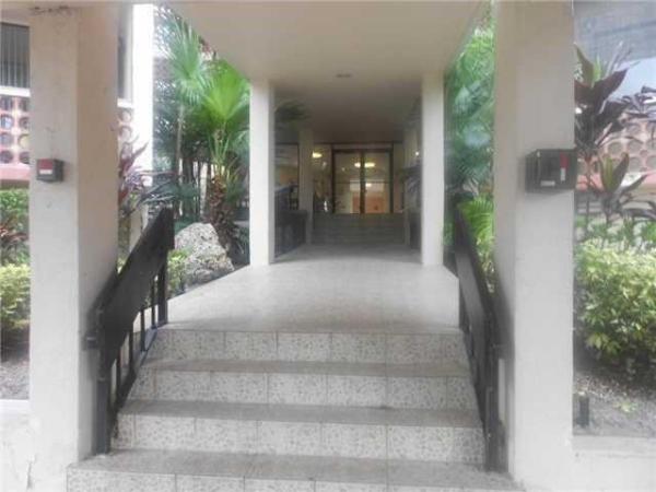 Inverrary Gardens, 4222 Inverrary Blvd #4116, Lauderhill, Florida 33319, image 2