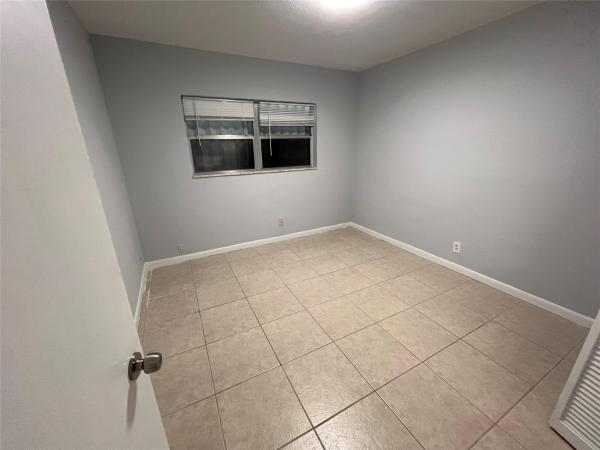 Canadian Ocean Breeze, 751 Pine Dr #101, Pompano Beach, Florida 33060, image 1