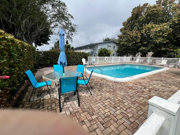 Canadian Ocean Breeze, 751 Pine Dr #101, Pompano Beach, Florida 33060, image 1