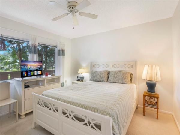 Huntington Lakes 1, 14360 Strathmore Ln #203, Delray Beach, Florida 33446, image 2